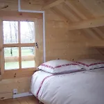 Chalet De L\'Artense